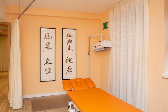 Behandlungsraum "China"